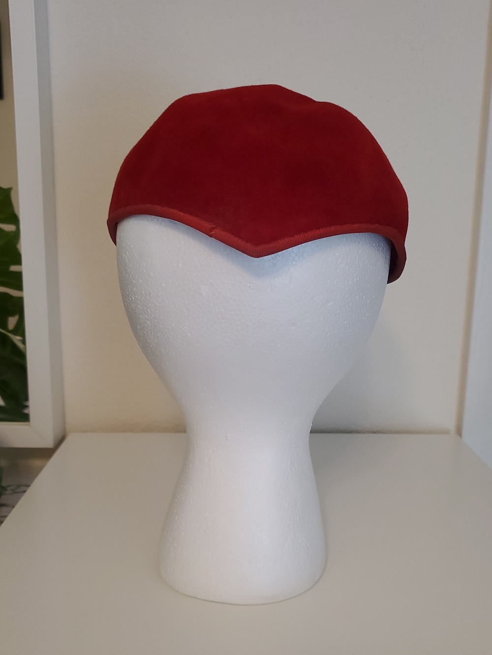 1950s Lucy Red Velvet Velour Fire Retro Cap Vintage Cocktail Hat Topper Pinup - Picture 5 of 15
